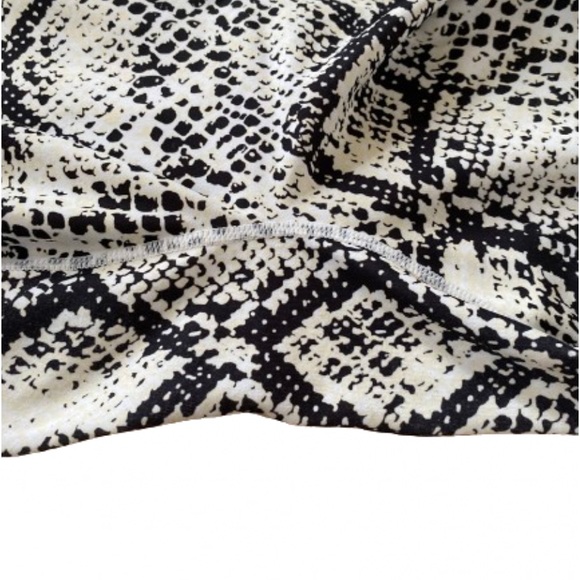 Balance Athletica Vitality Kingdom Collection Legging Bike Short Bundle … - Picture 3 of 13